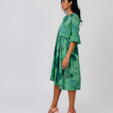 Rochie midi din vâscoză cu imprimeu cu cercuri și funde pe spate verde PR967