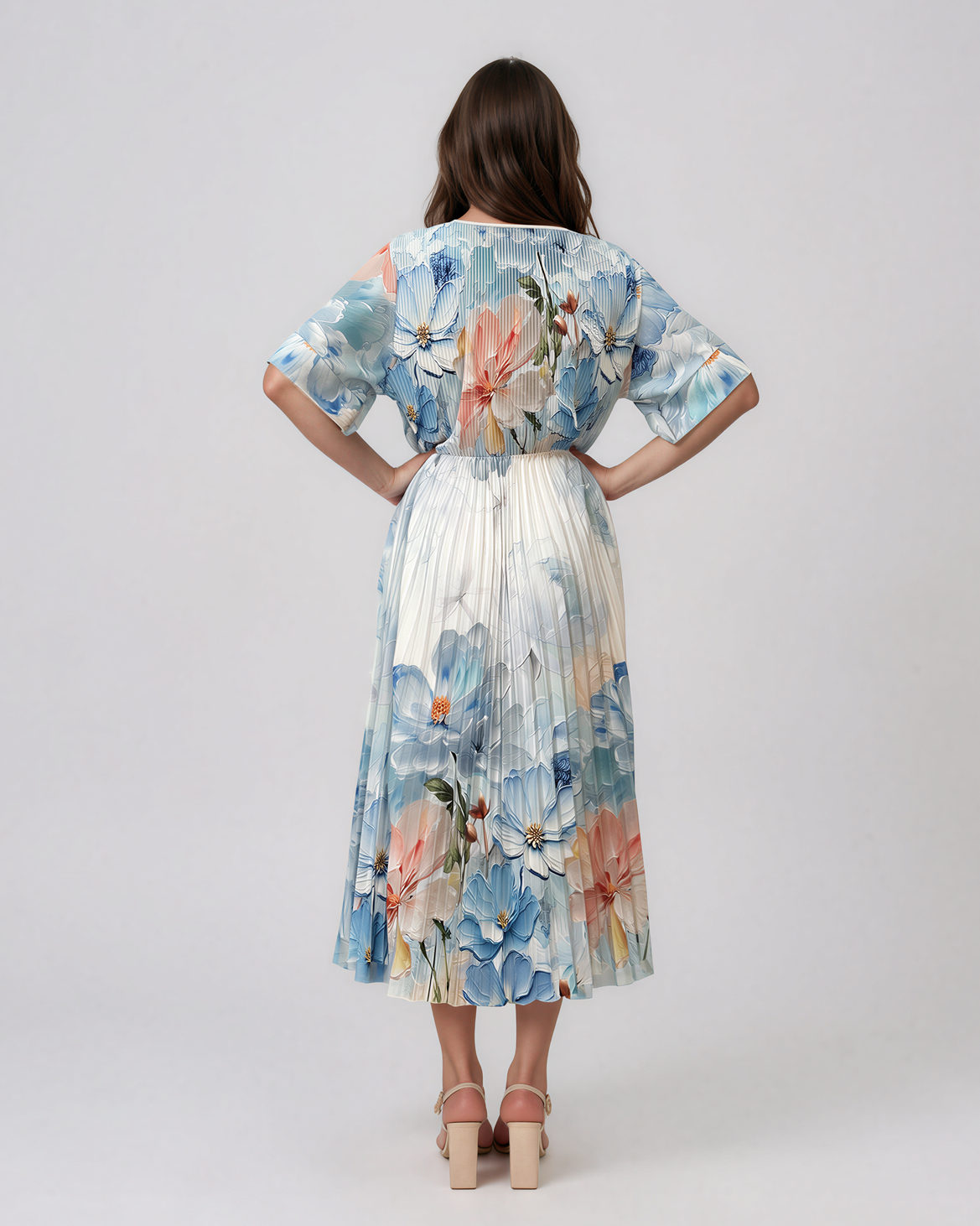 Rochie midi plisată din material fin cu imprimeu floral acuarelat bleu HL192