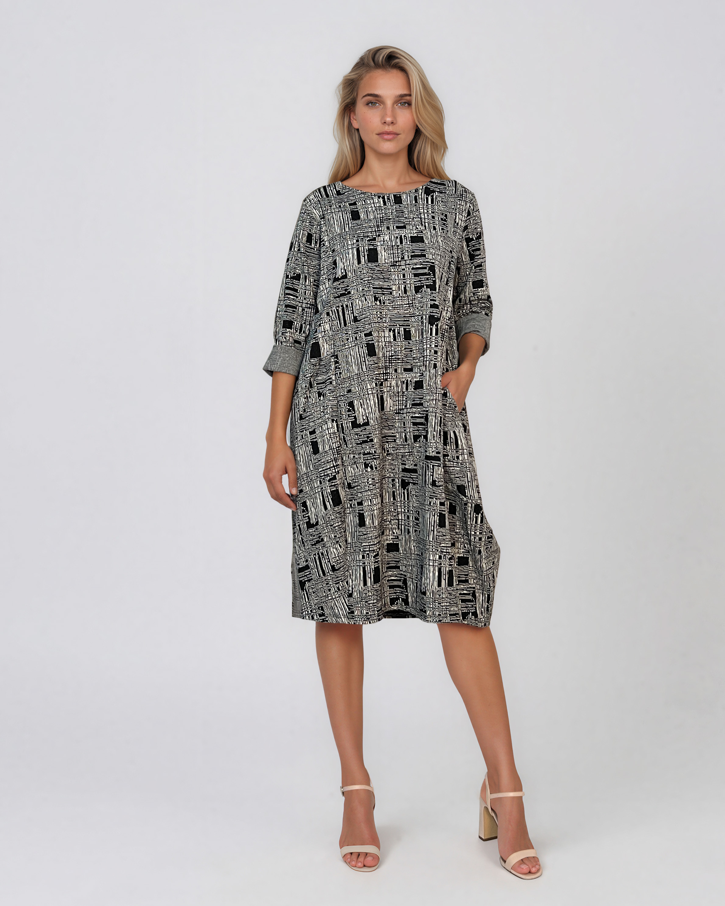 Rochie stil balon cu buzunare negru PN079