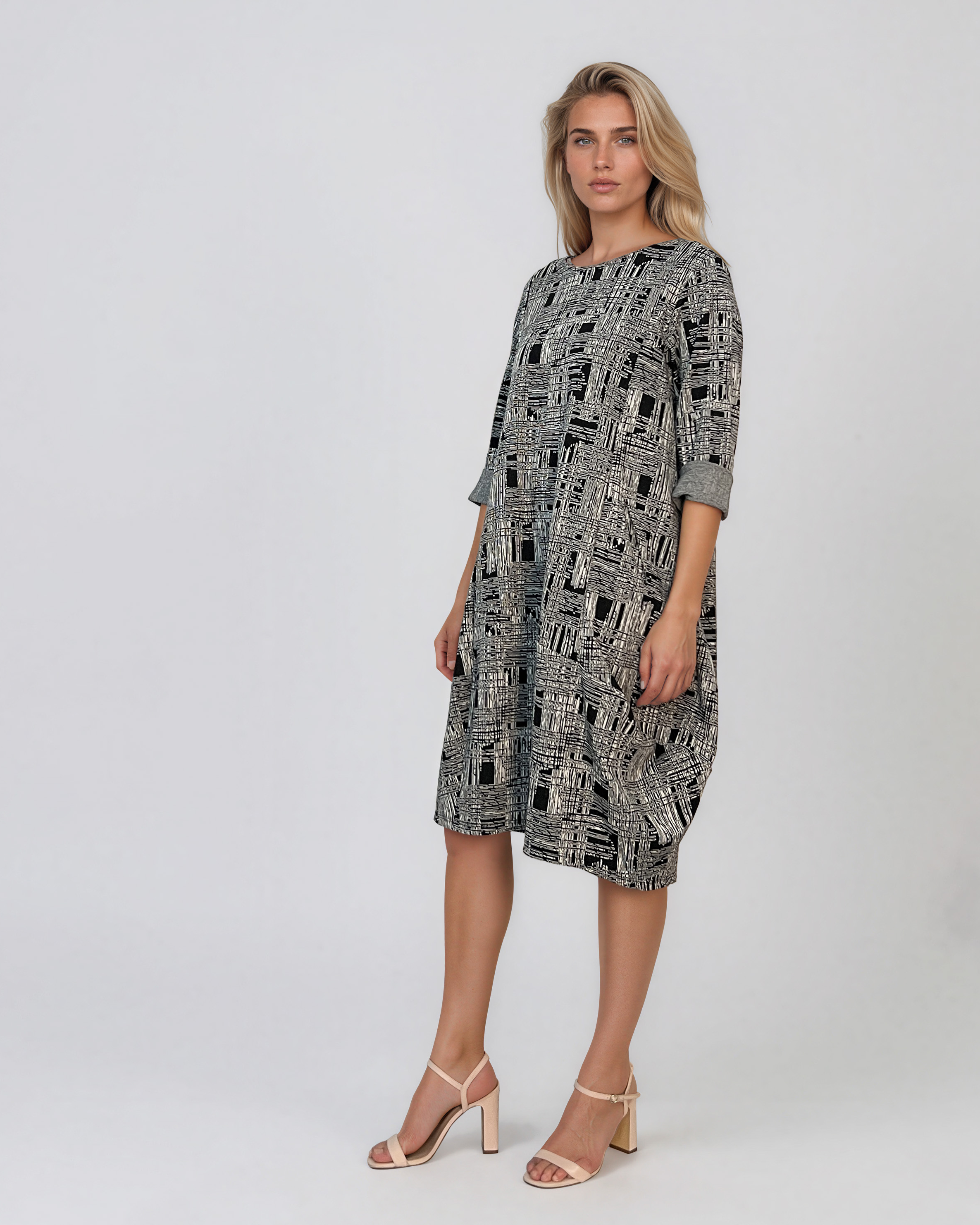 Rochie stil balon cu buzunare negru PN079