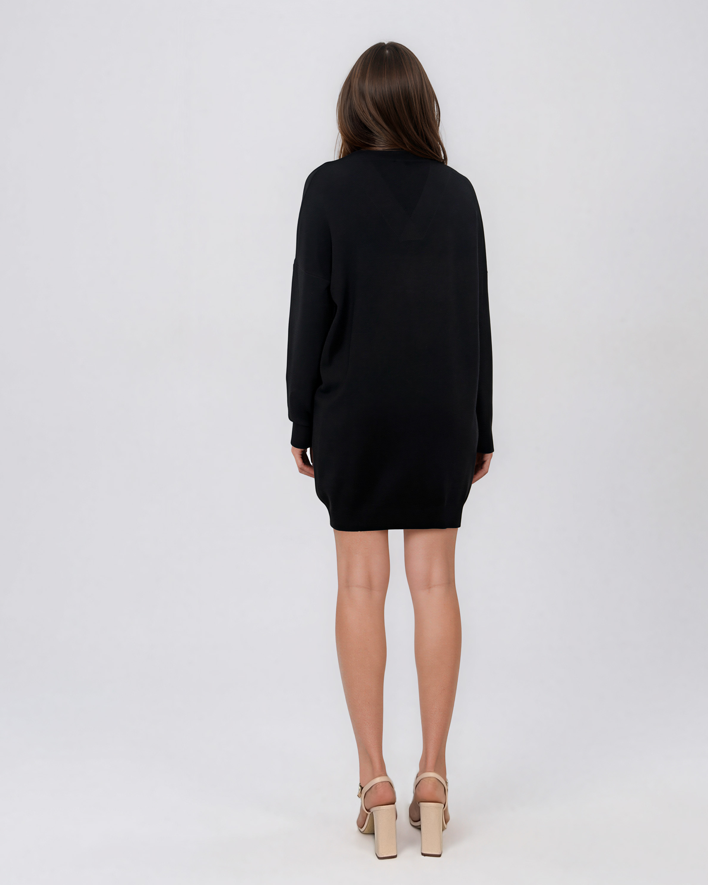 Rochie tip pulover cu decolteu în V negru HL246
