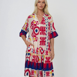 Rochie vaporoasă cu print floral și mânecă clopot ciclam 