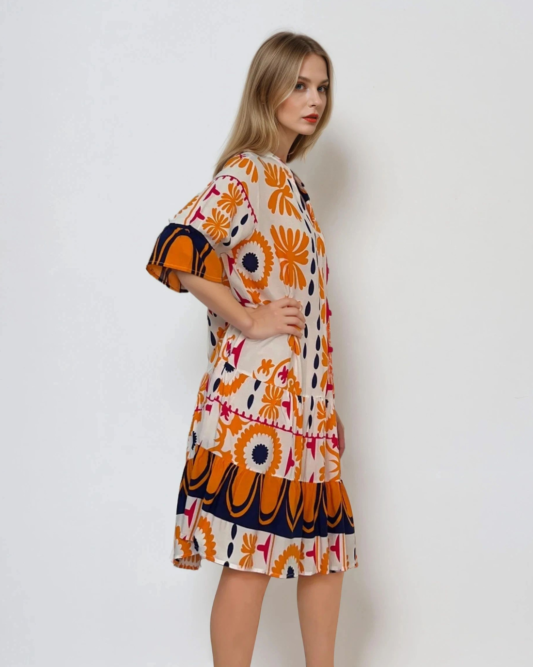 Rochie vaporoasă cu print floral și mânecă clopot portocaliu 
