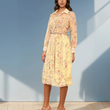 Rochie vaporoasă din voal cu guler tip cămașă și print floral galben 