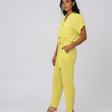 Salopetă din vâscoză cu pantalon conic și cordon în talie fistic HL191