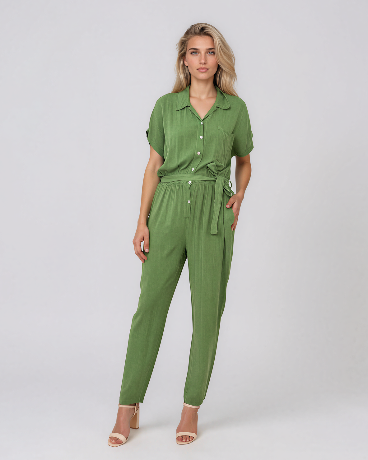 Salopetă din vâscoză cu pantalon conic și cordon în talie verde HL191