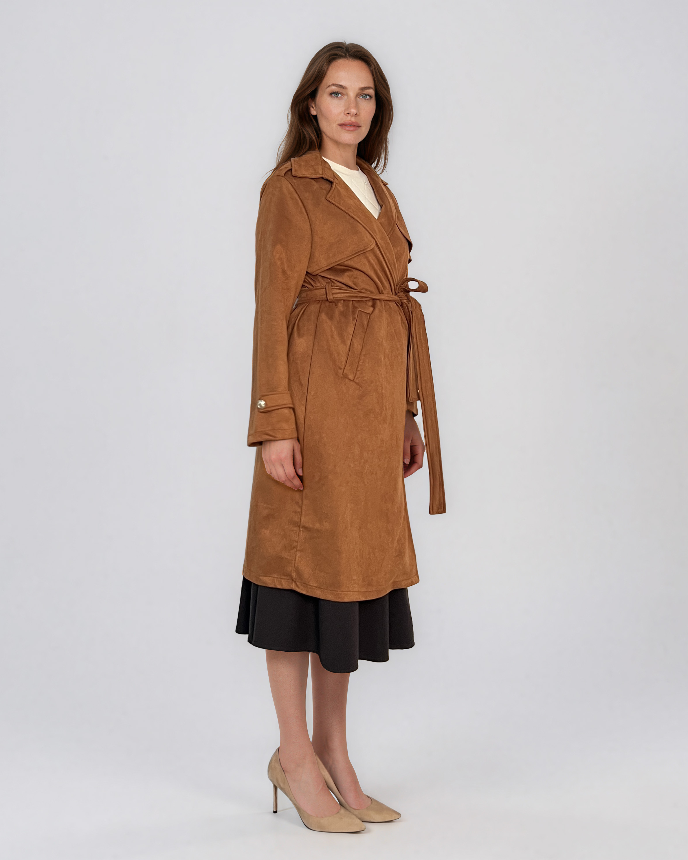 Trench lung cu aspect de piele întoarsă şi cordon camel HL244