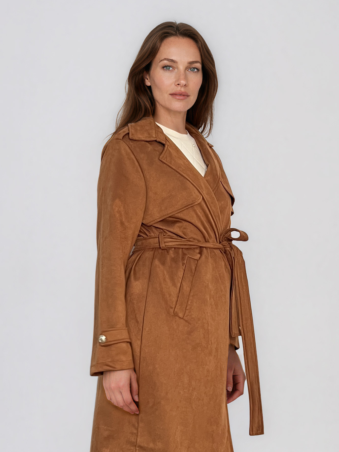 Trench lung cu aspect de piele întoarsă şi cordon camel HL244