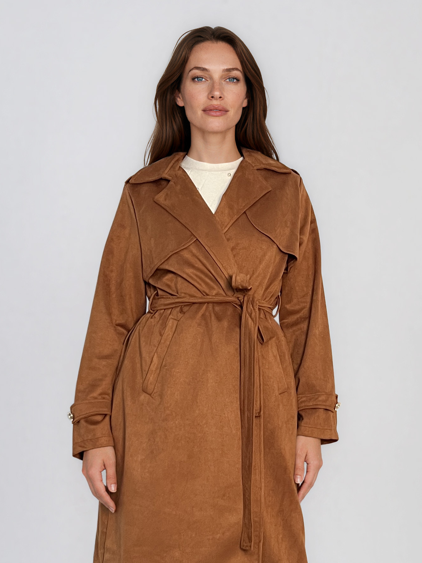 Trench lung cu aspect de piele întoarsă şi cordon camel HL244