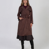 Trench lung cu aspect de piele întoarsă şi cordon maro HL244