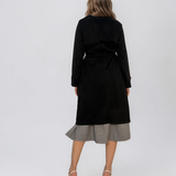 Trench lung cu aspect de piele întoarsă şi cordon negru HL244