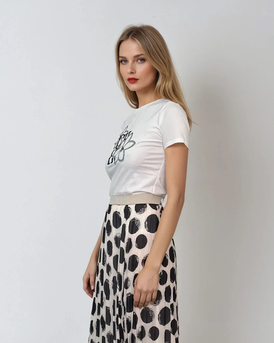 Tricou cu imprimeu floral cu paiete alb 