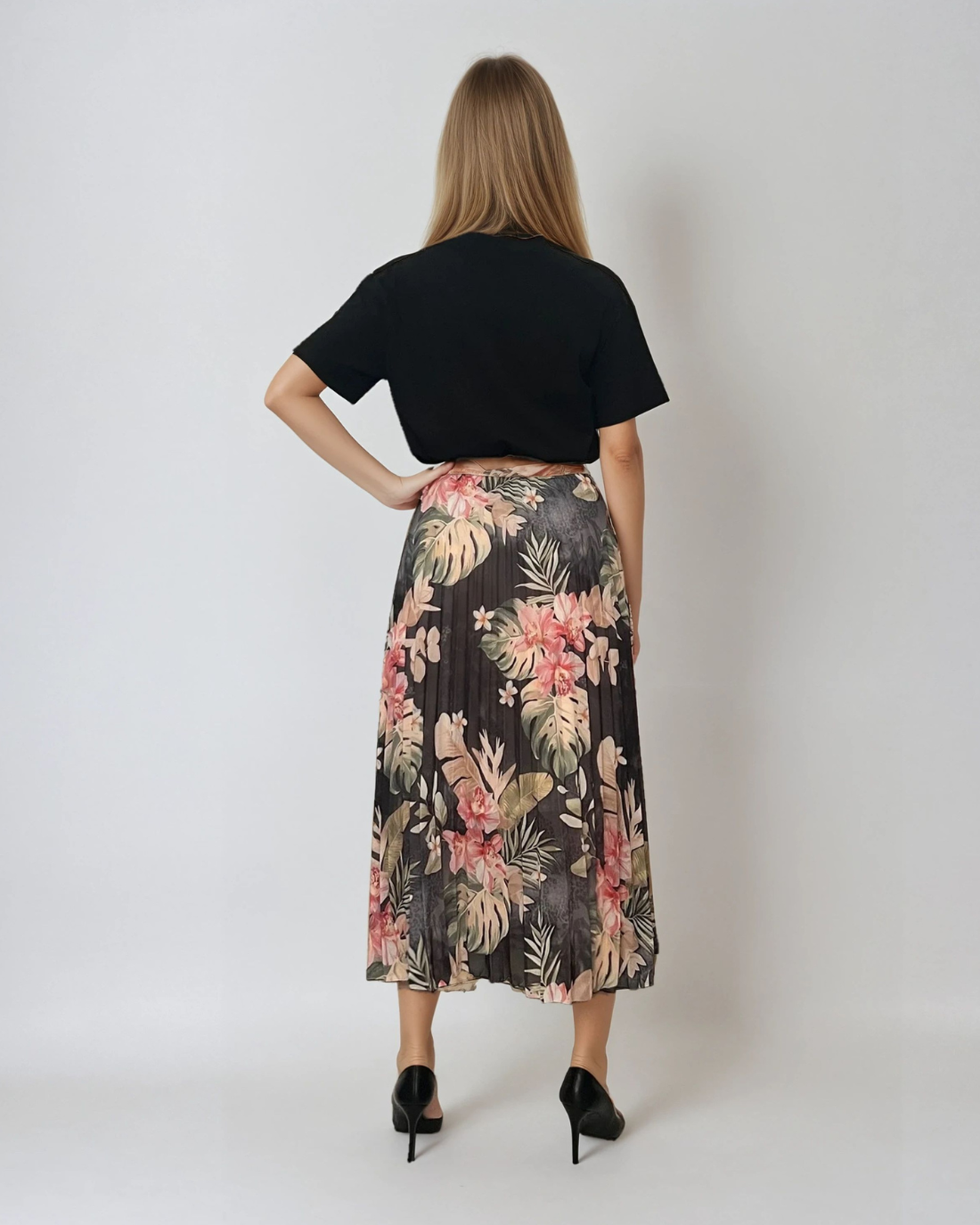 Tricou cu strasuri aplicate, print floare și mesaj negru 