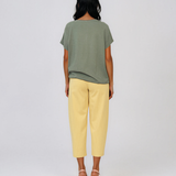 Tricou din in și bumbac cu print Beautiful kaki HL077