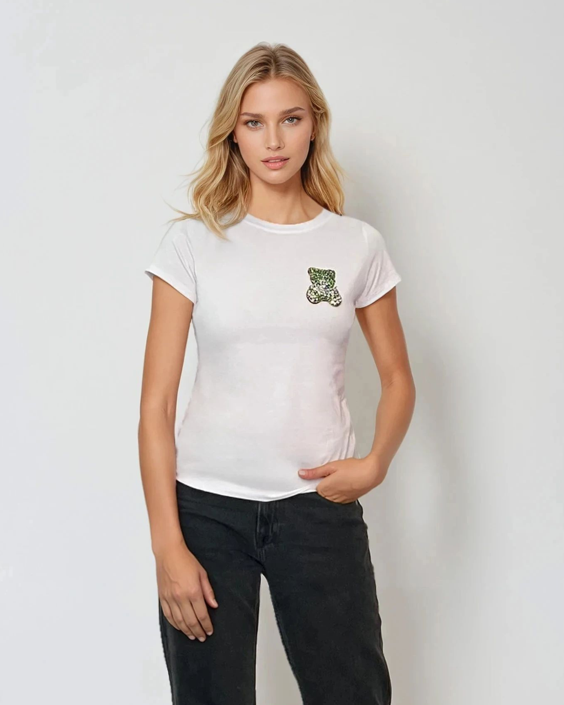 Tricou mulat din bumbac cu print ursuleț și strasuri alb 