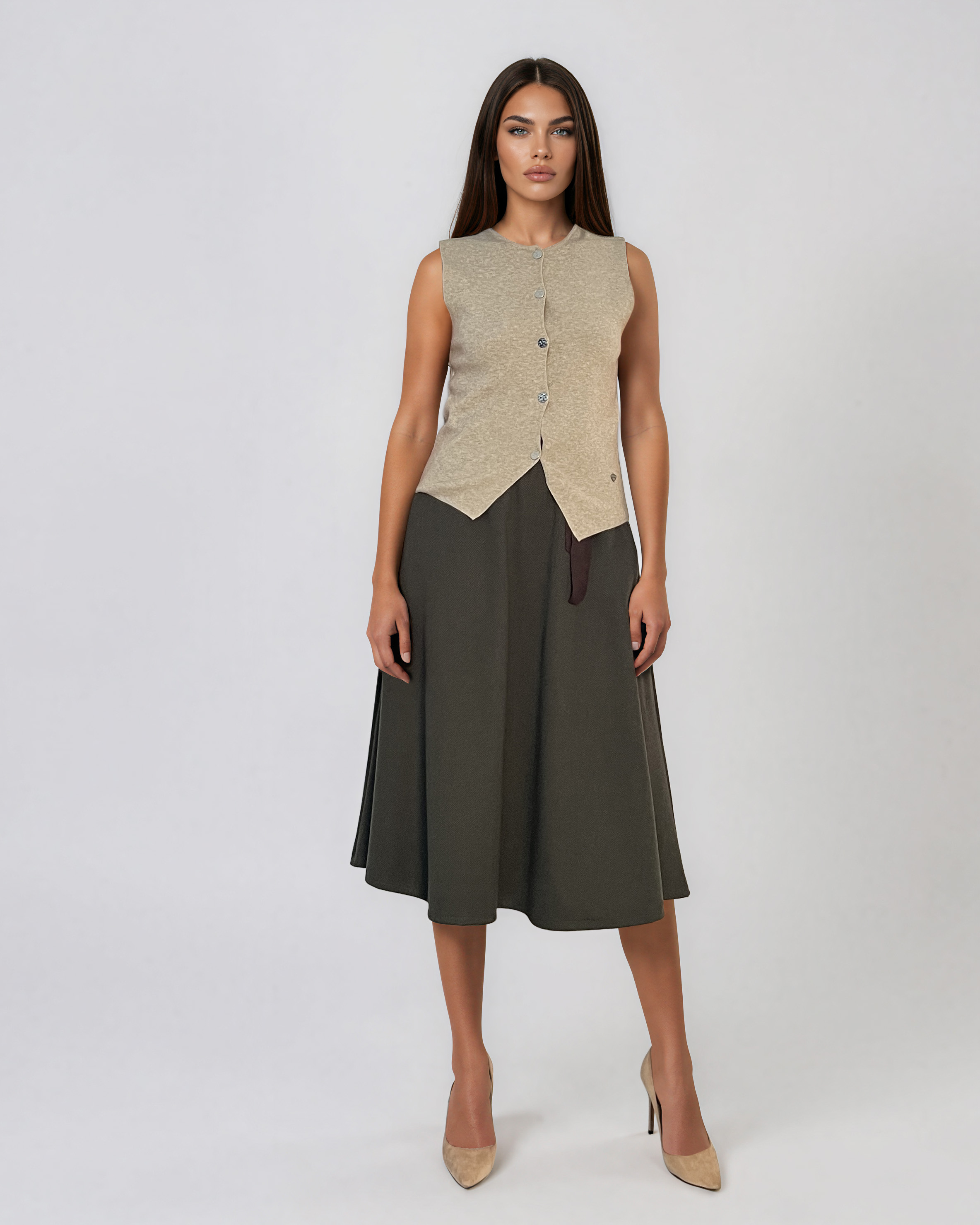 Vestă din tricot cu nasturi şi tiv în colţ beige HL241